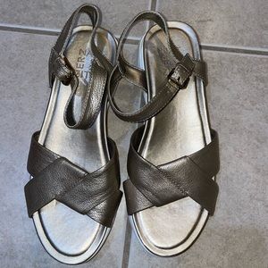 Naturalizer Sandals